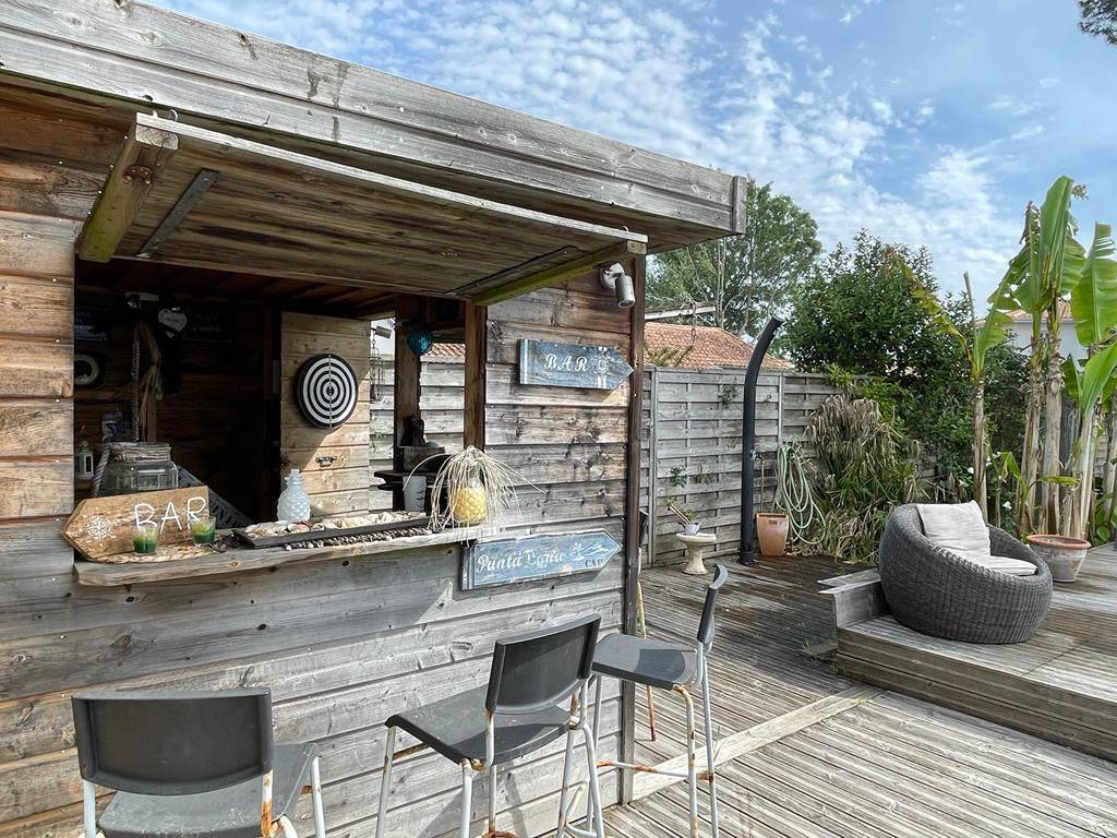 Recherche jolie et grande maison proche ocean à Gujan Mestras