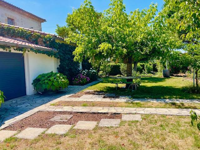 A vendre maison familiale sans travaux  à saint André De Cubzac